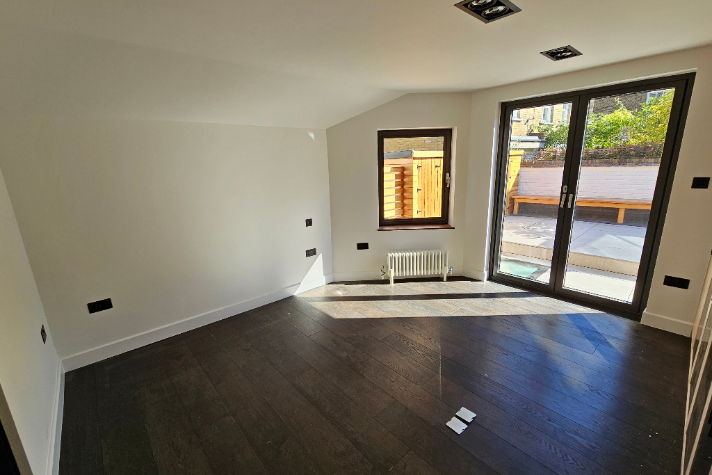 Erskine Mews 1850 per week - Image 6