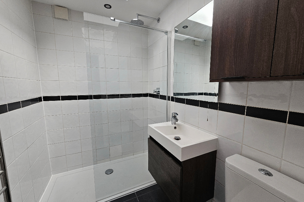 Erskine Mews 1850 per week - Image 15